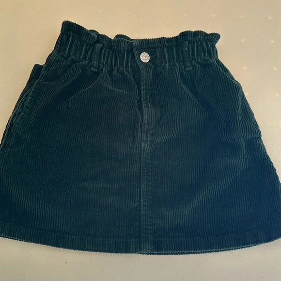 Zara - Picture 1 of 4